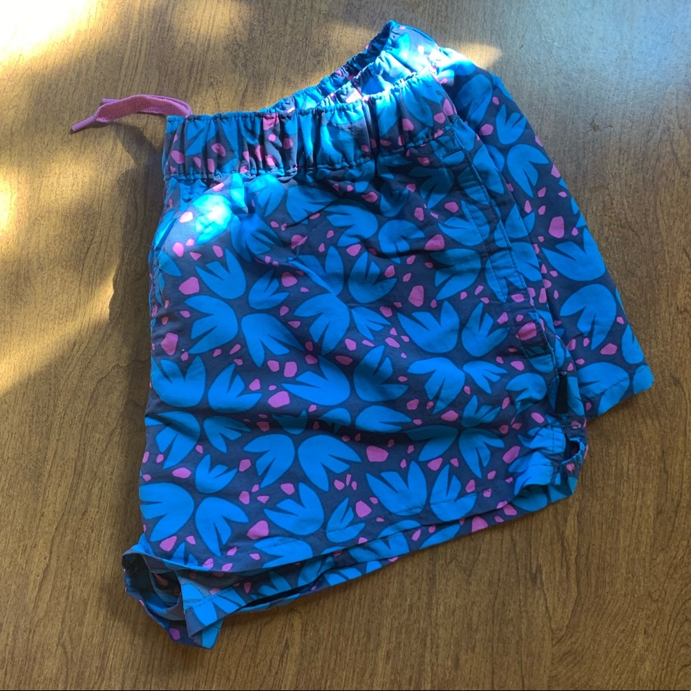 Patagonia women’s M pink and blue athletic shorts 100% nylon